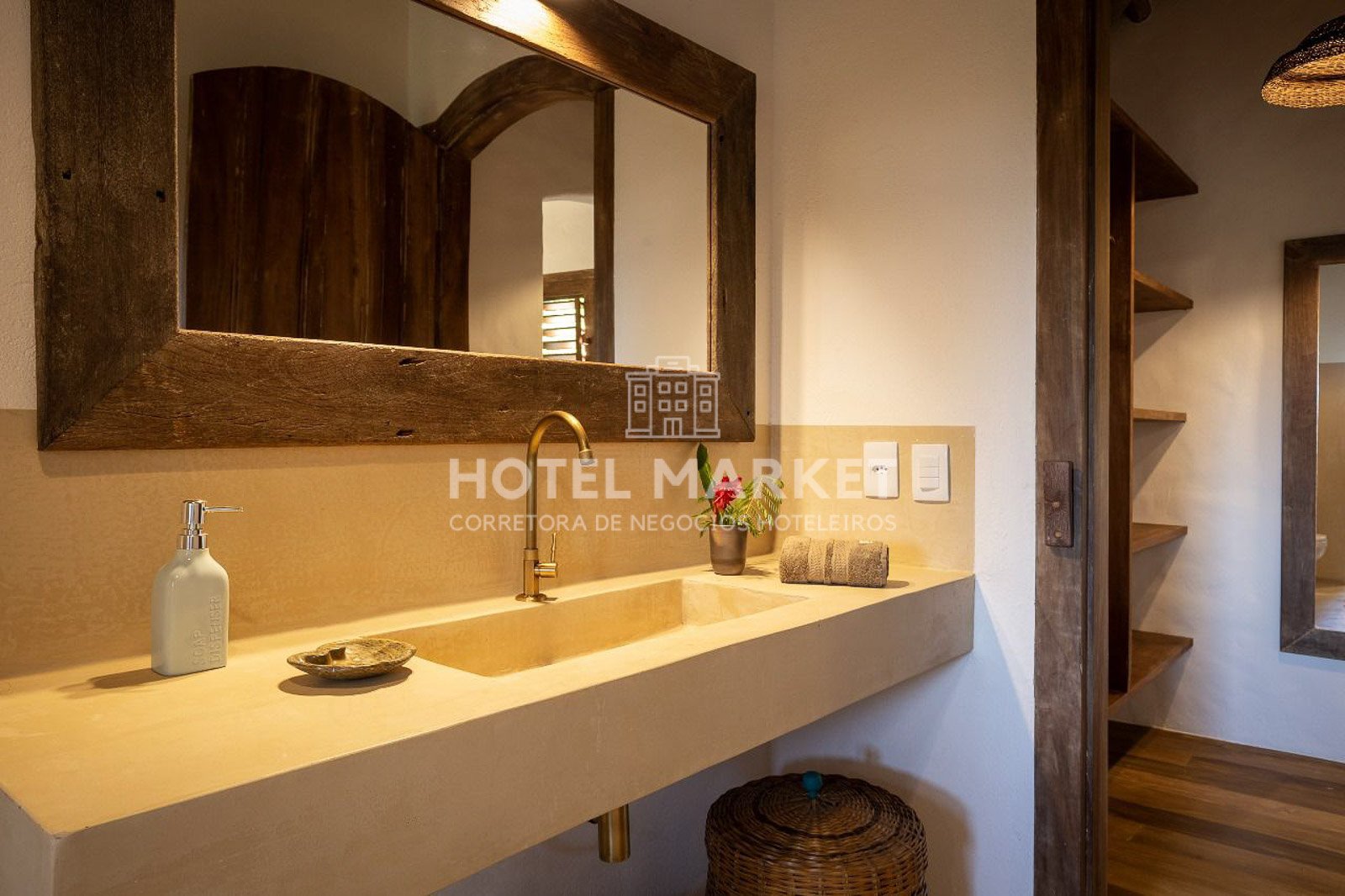 Casa à venda em Trancoso Pia Banheiro